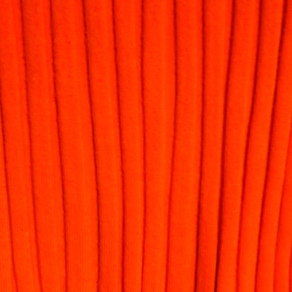 Tracy M size large orange turtleneck sleeveless top with a accent belt - Picture 1 of 4